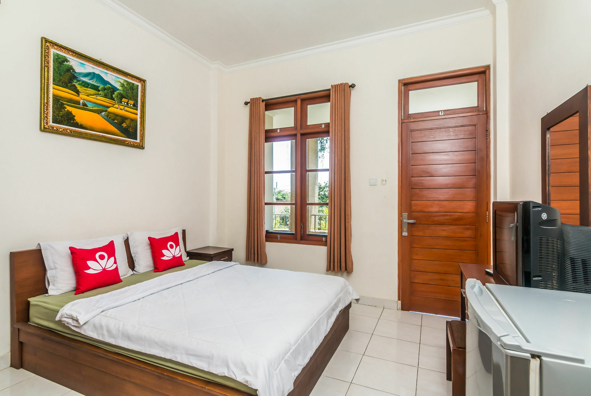 Zen Rooms Basic Kuta Kubu Anyar Exterior foto
